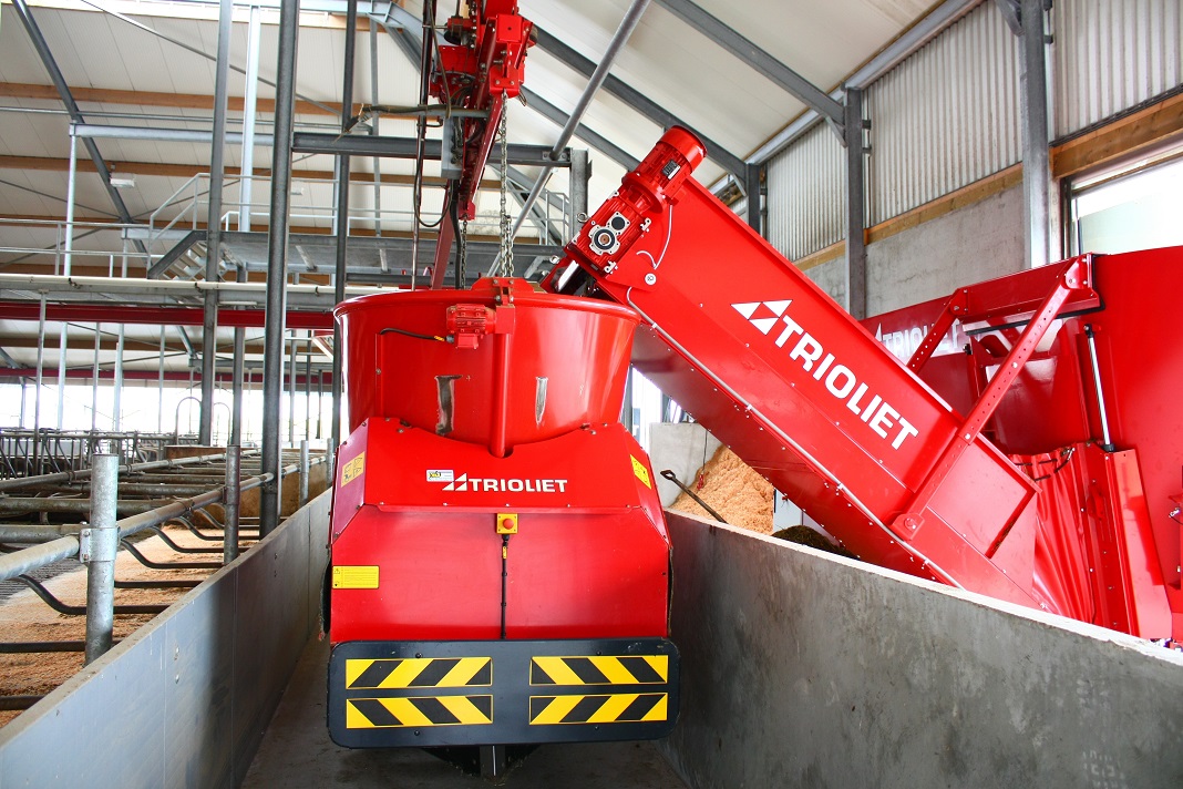 Ce-panneau-de-commande-est-utilisé-pour-les-machines-agricoles